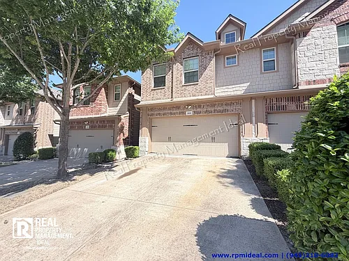 304 Basil St Photo 1