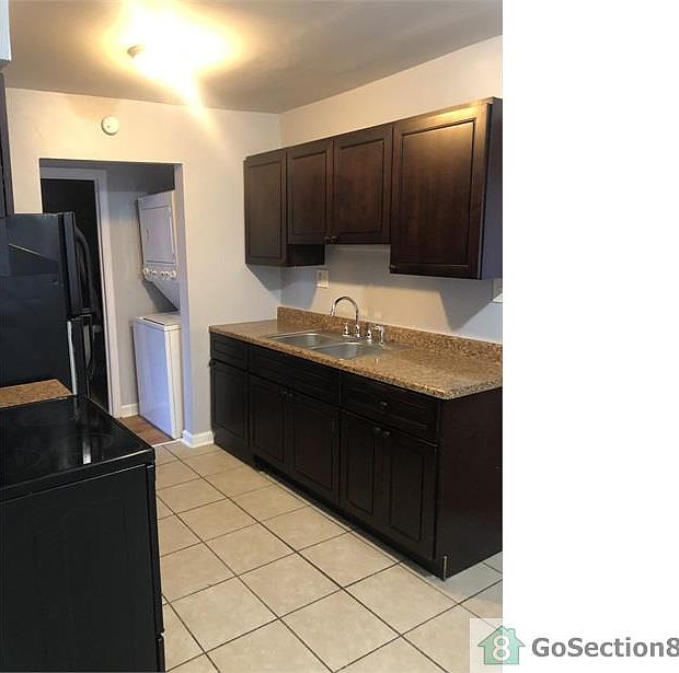 1st image of 8023 S Ellis Ave APT 1W