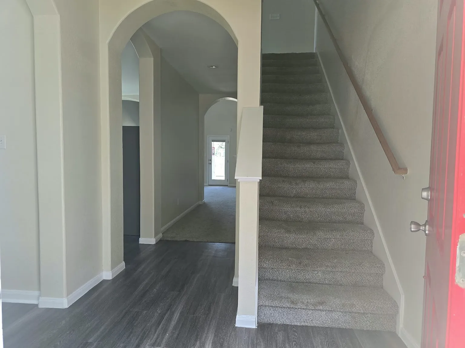 4 bed, 2.5 bath, 2577 sqft, $2,195 — Photo 4