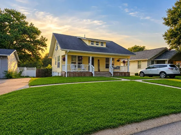 1415 McLean St, Falls City, NE 68355