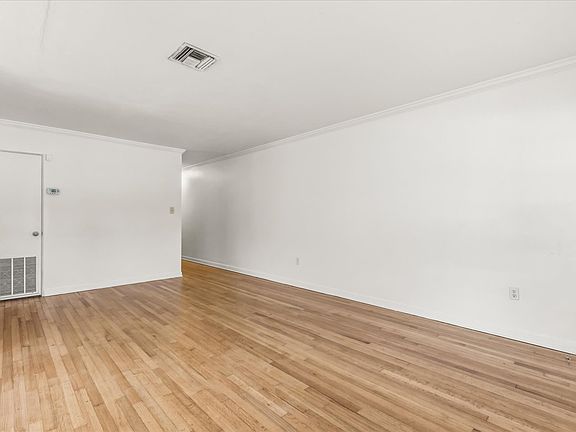 4th image of 1041 N Thornton Ave