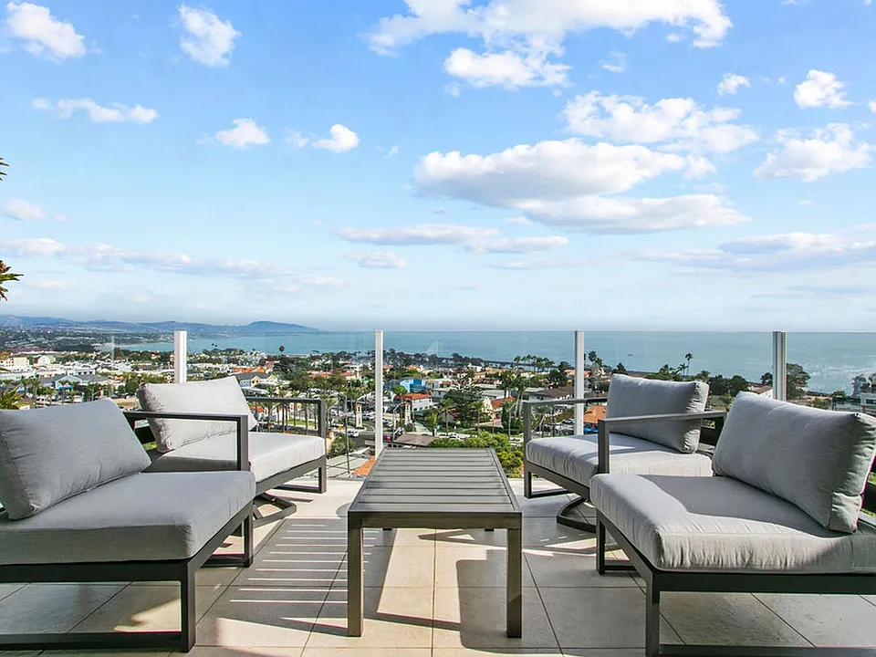 105 Palm Beach Ct