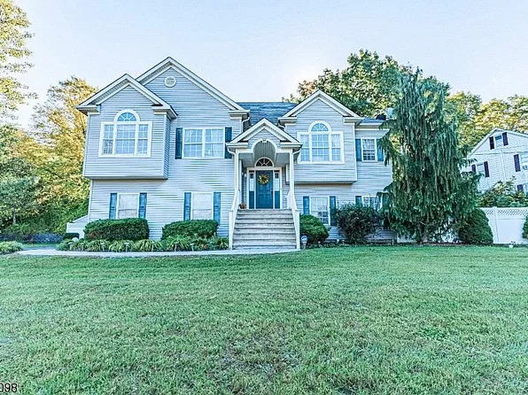 291 Main St, Ogdensburg, NJ 07439