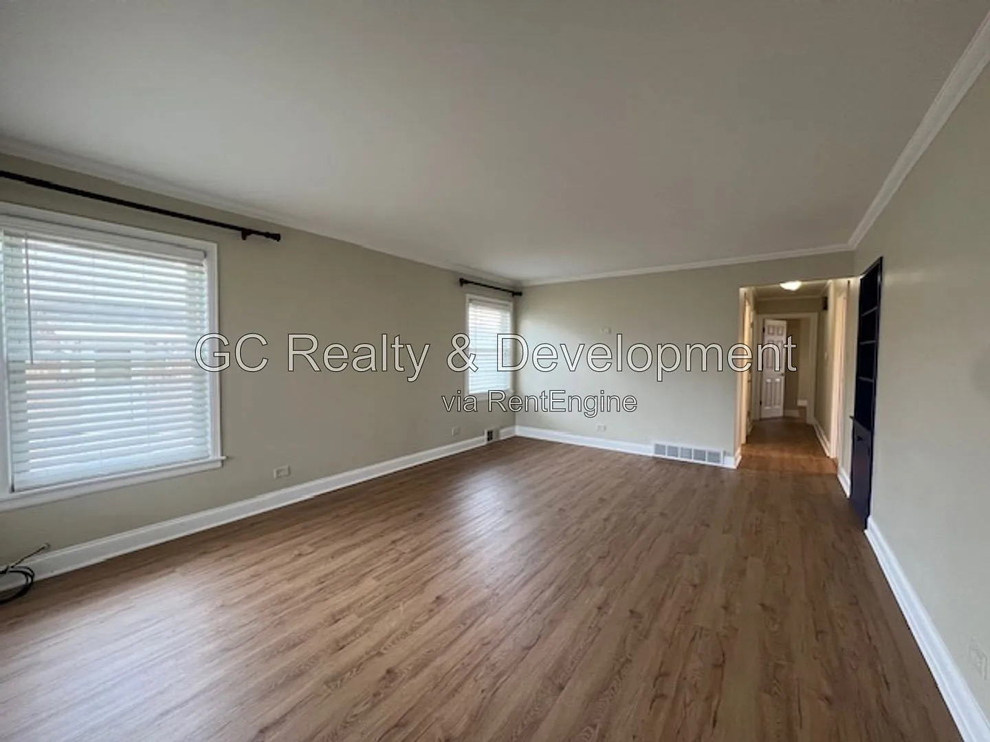 3 bed, 2.0 bath, 1100 sqft, $3,025 — Photo 3