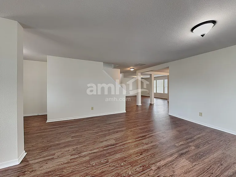 524 Bridgewater Dr — Photo 9