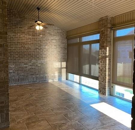 5th image of 2695 Fieldstone Dr