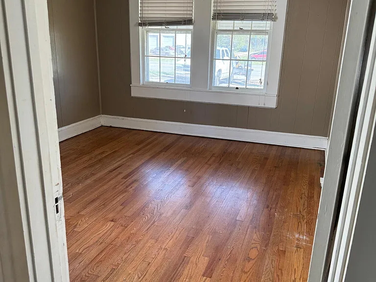 3410 Forrest Ave — Photo 5