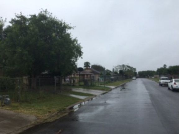 2nd image of 2892 La Plaza Dr