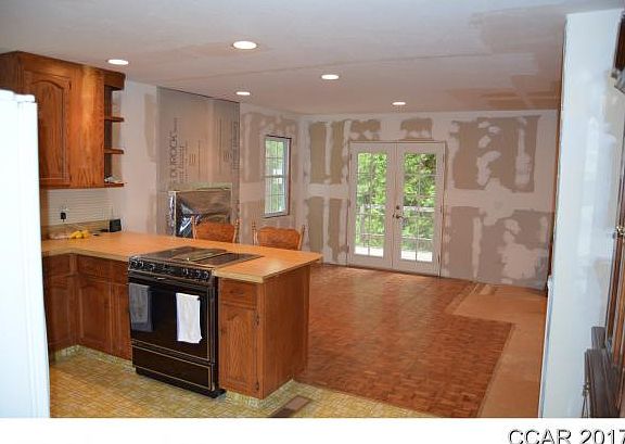 2nd image of 2550 Monetier Dr