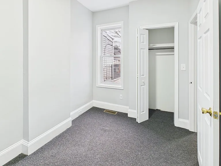 19 S 45th St — Photo 11