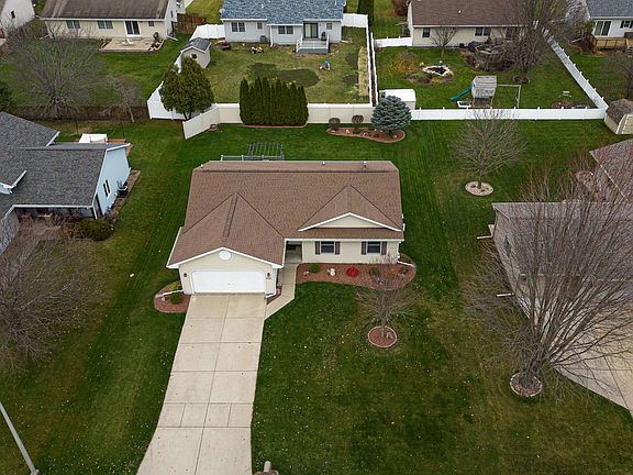 4th image of 3725 Teal Ln
