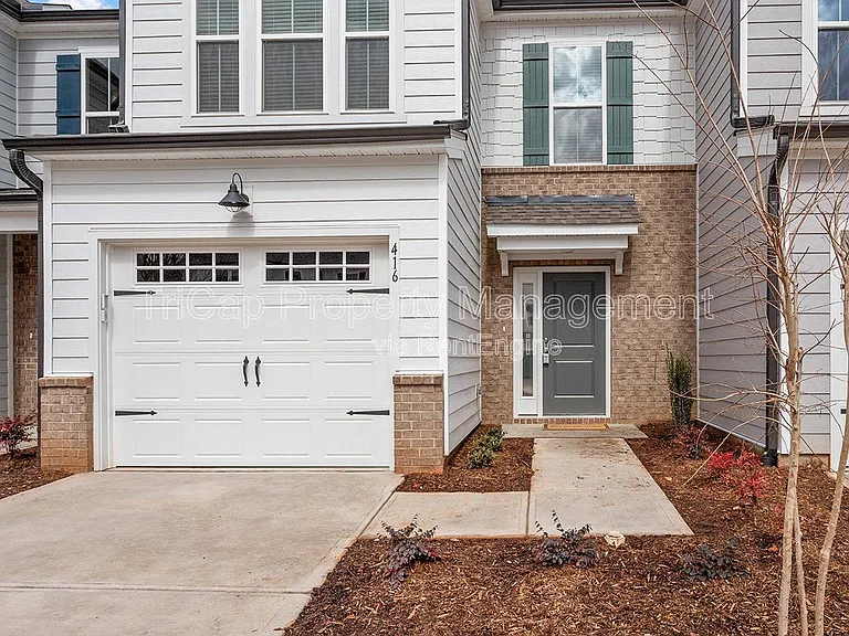 416 Glen Clova Dr — Photo 2