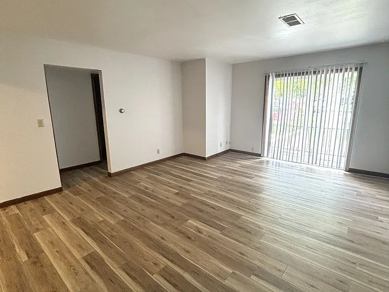Le Chateau — Photo 22