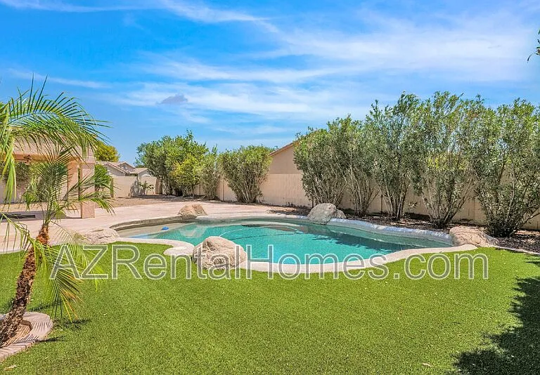 4891 S Rosemary Dr — Photo 4