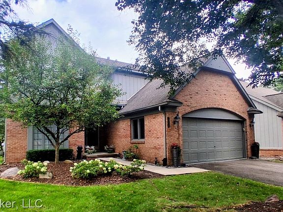 4th image of 37814 Avon Ln