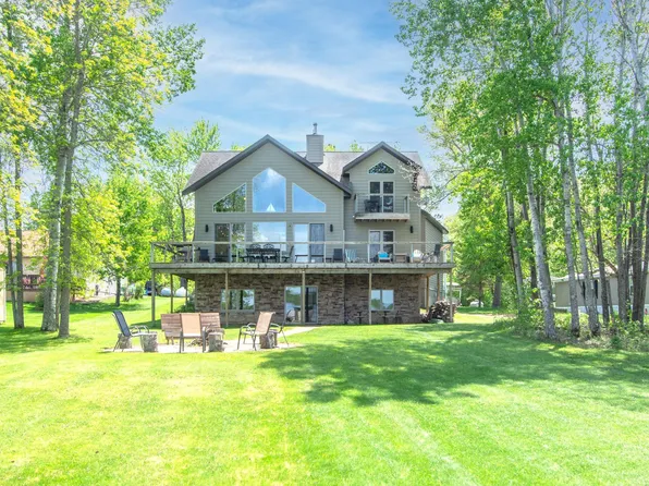 47221 220th Pl, McGregor, MN 55760
