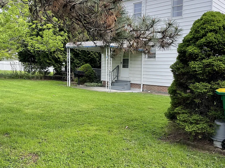 Another view of back yard