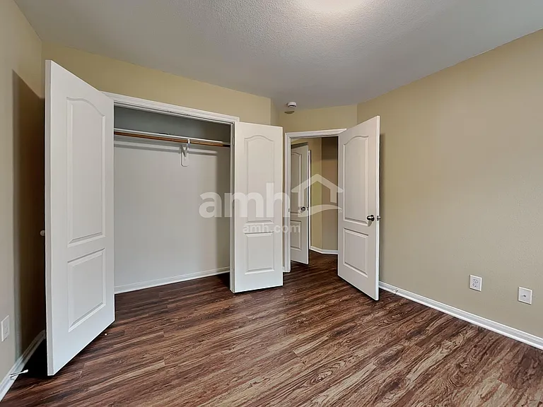 28606 Lockeridge Farms Dr — Photo 20