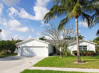 1215 SW 26th Ave, Boynton Beach, FL 33426