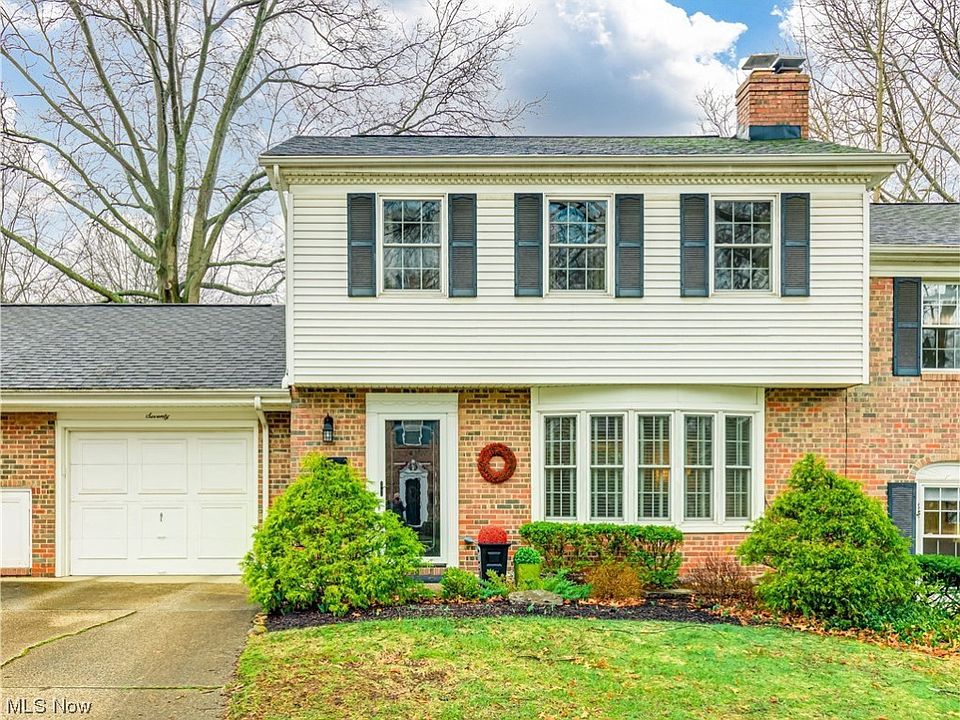 70 Yardley Ln, Akron, OH 44313 Zillow