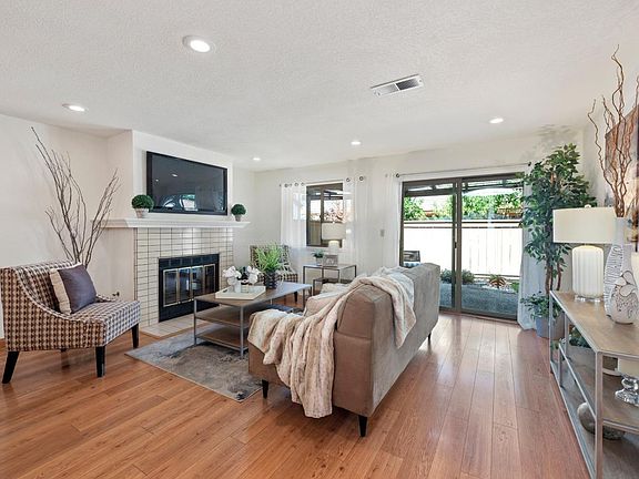 4th image of 1298 Weibel Way