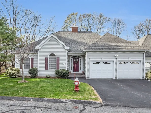 26 Holly Ln Unit 26, Dracut, MA 01826