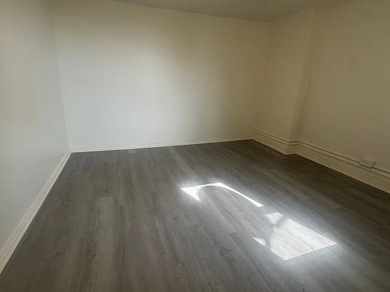 12th St 222 N — Photo 7