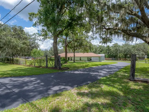 4405 Hill Dr, Valrico, FL 33596