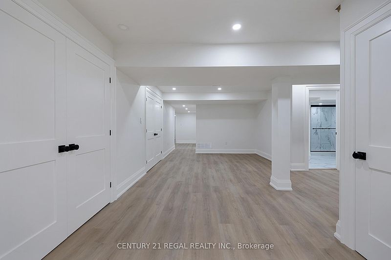 Burlington House for rent - 4 Bedrooms — photo 34