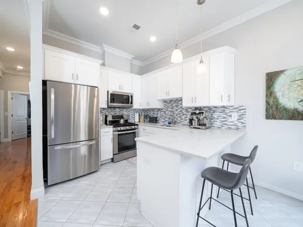 247 Cambridge Ave #3-301, Jersey City, NJ 07307