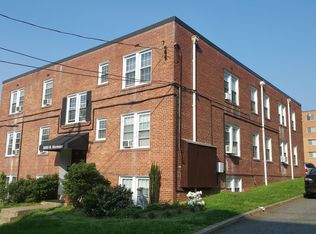 2060 N Vermont Street, Arlington, VA 22207