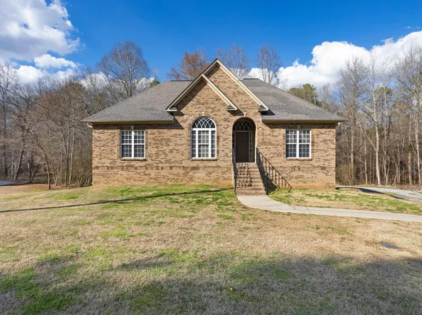 231 Magnolia Cir, Warrior, AL 35180