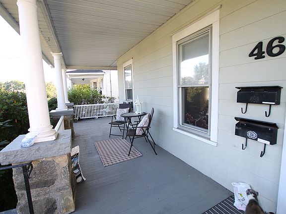 Front Porch are Designated for Apt 2