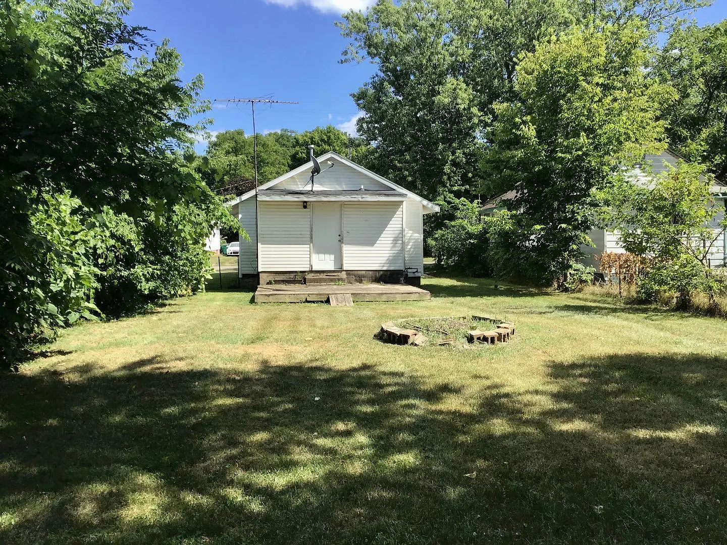2 bed, 1.0 bath, 724 sqft, $1,200 — Photo 4