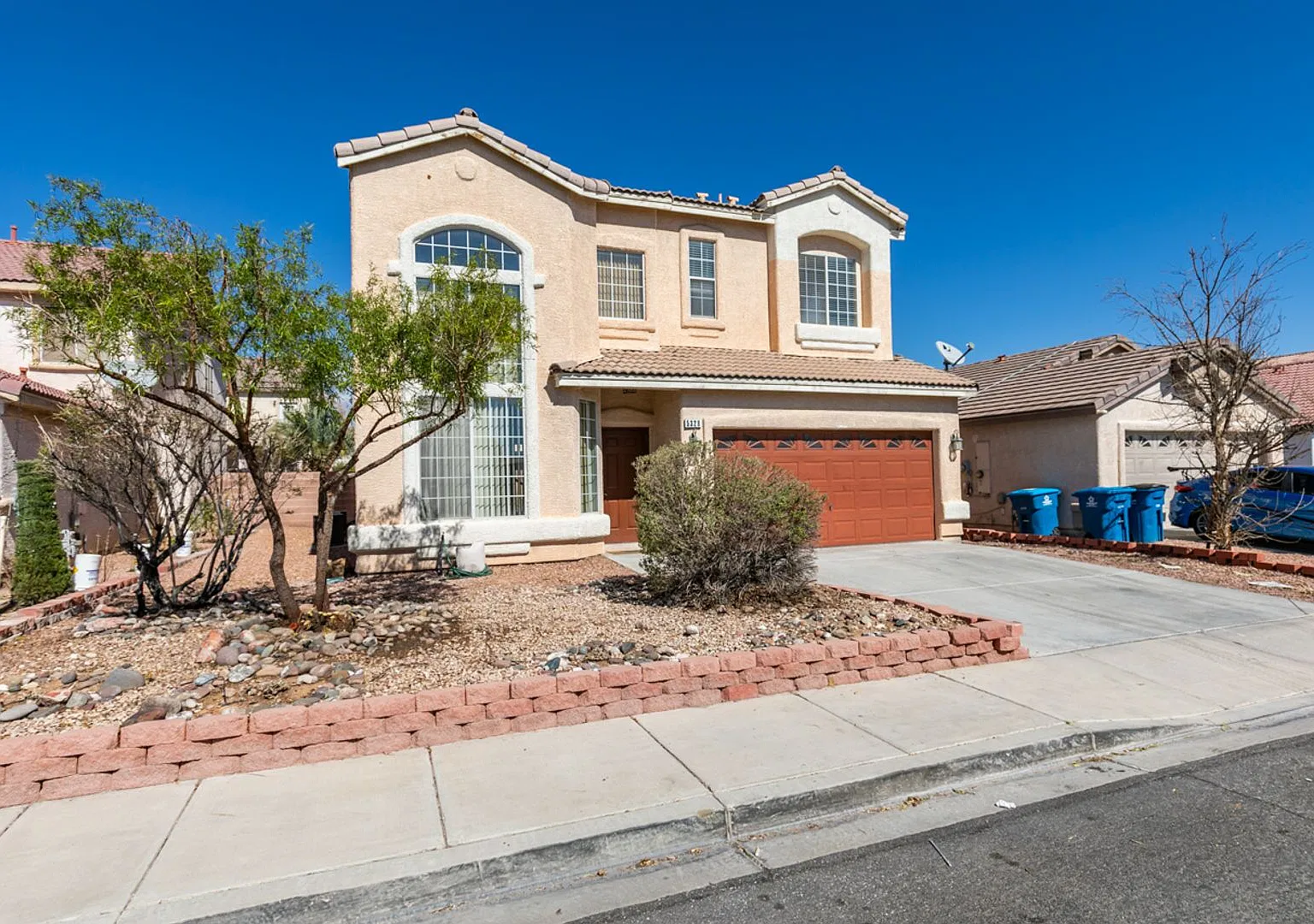 Convenient location and no HOA — Photo 2