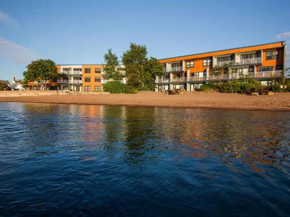 21 E Wisconsin St #301, Grand Marais, MN 55604