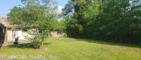 230 Foxridge Rd — Photo 2