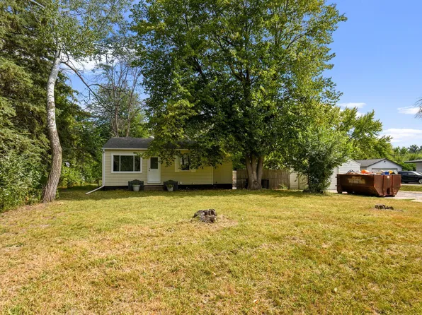 8881 Dunlap Ave, Lexington, MN 55014