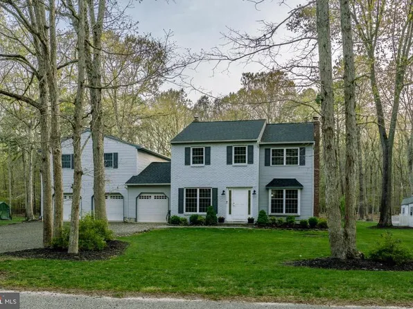 17 Red Oak Dr, Tabernacle, NJ 08088