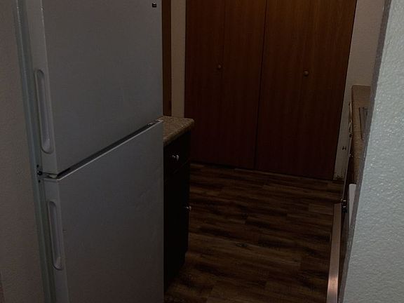 3rd image of 1073 S Landeco Ln #1