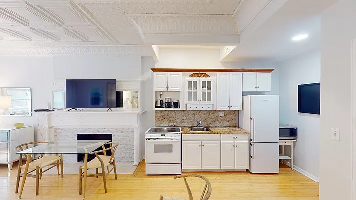 Rented by Metro Garden Realty NYC | media 21