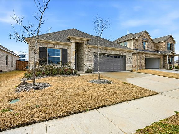 2nd image of 1346 Chisos Way