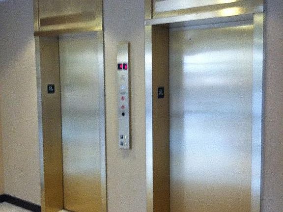 5th image of 62 Longwood Ave #705