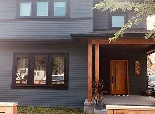 9005 Palatine Ave N, Seattle, WA 98103