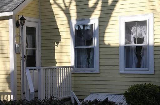 3rd image of 22 Moulton Ave