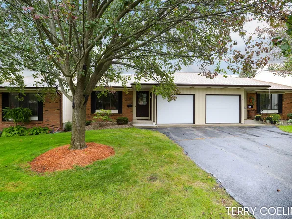 52 Old Mill Dr Unit 5, Holland, MI 49423