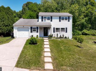 301 Dulles Dr, Coatesville, PA 19320