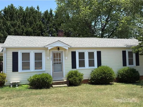 109 Adams St, Yadkinville, NC 27055