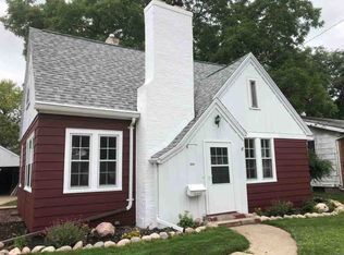 1223 Bowen St, Oshkosh, WI 54901