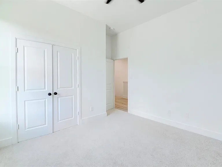 5310 Denmark St — Photo 15